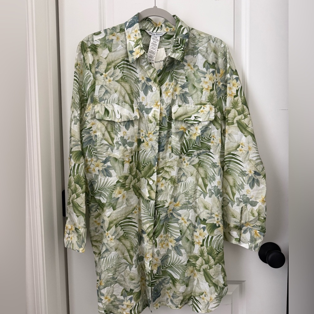 Tommy Bahama Button Down